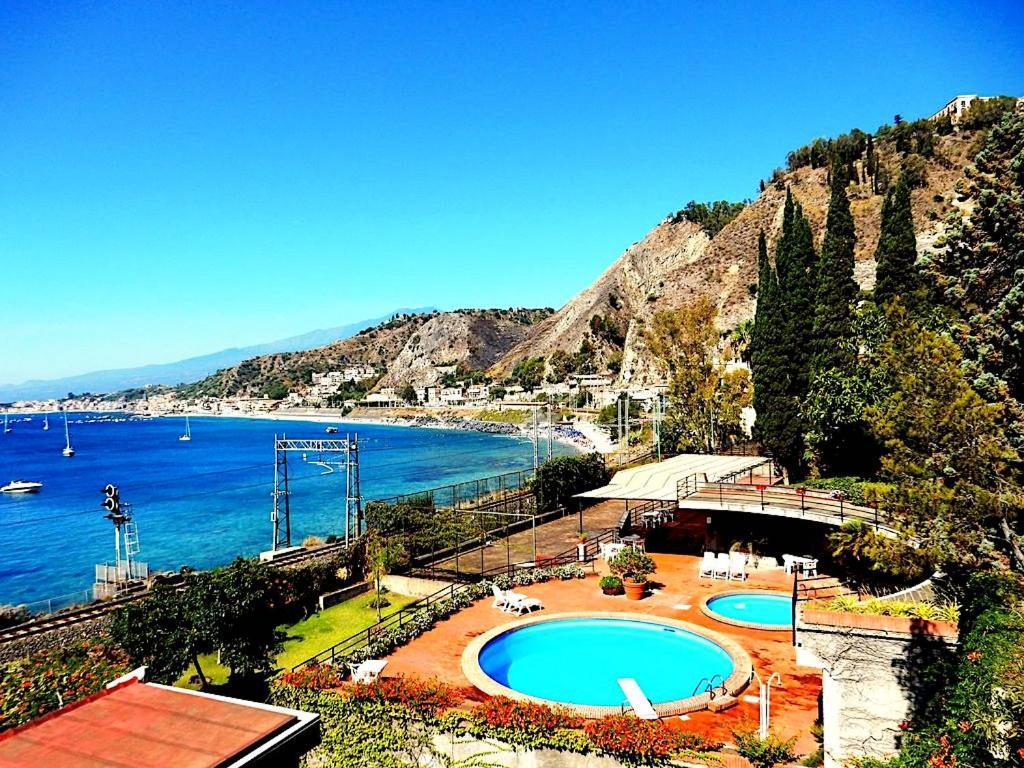 Beach Apartment Taormina Buitenkant foto